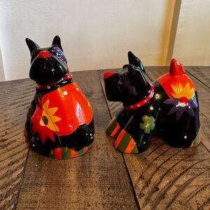 Scottie Terrier Dog  Puppy Black‎ Whimsical Salt Pepper Shakers Set Floral